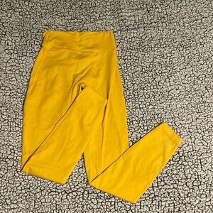 Bombshell Sportswear Scrunch Butt Leggings